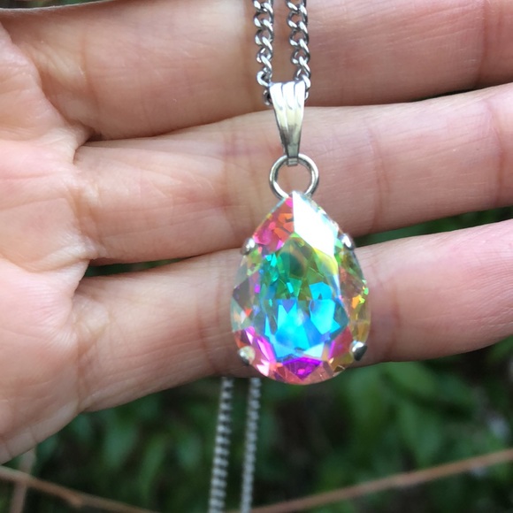 Aurora Borealis Pear Crystal Necklace - Picture 7 of 10